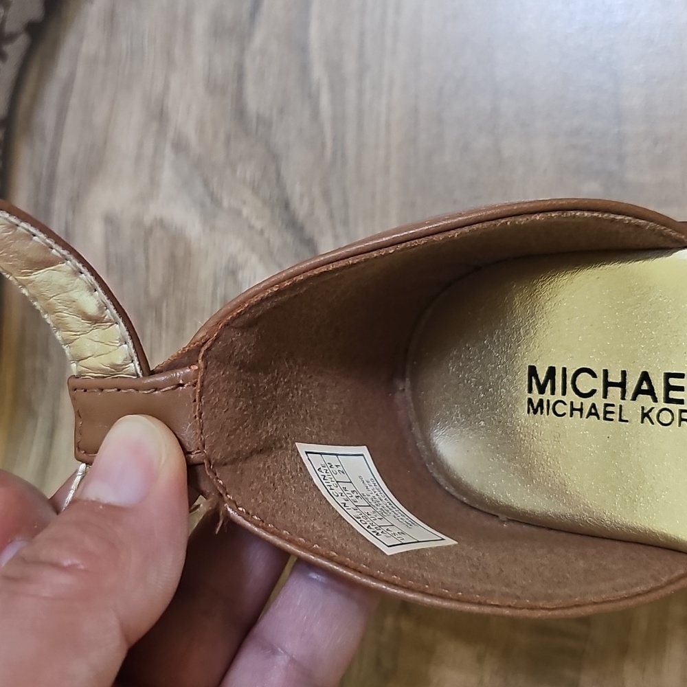 Michael Michael Kors Sandals + Link Flats Bundle - Picture 6 of 16